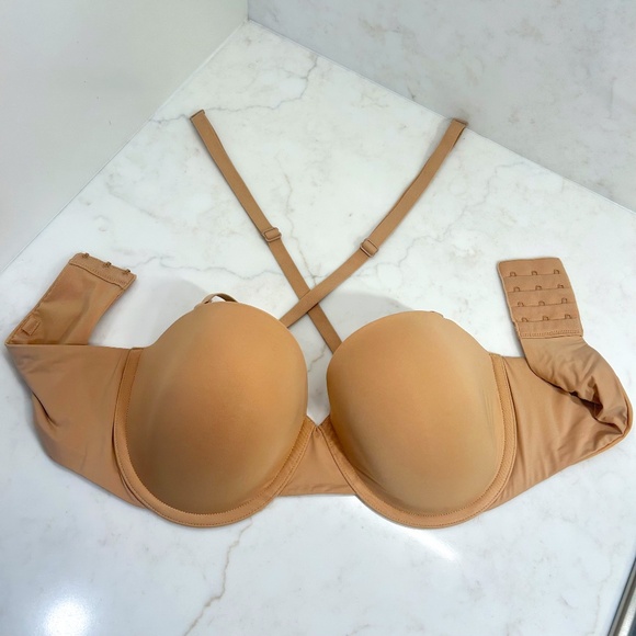GapBody T-Shirt Multi-Way Strapless Underwire Bra - 36C - Beige Nude - Spotless - Picture 2 of 9